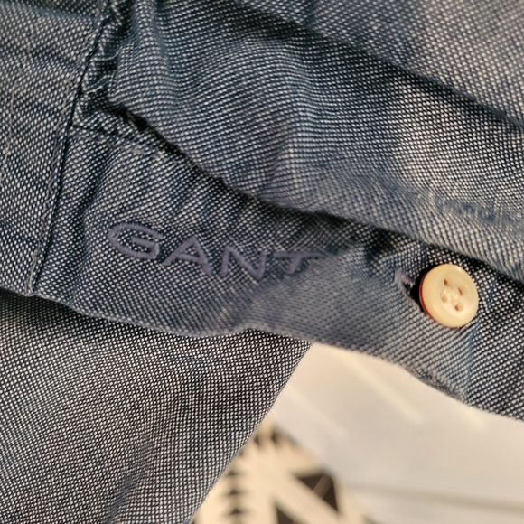 SOLD Oxford chambray button-down shirt - Picture 4 of 8